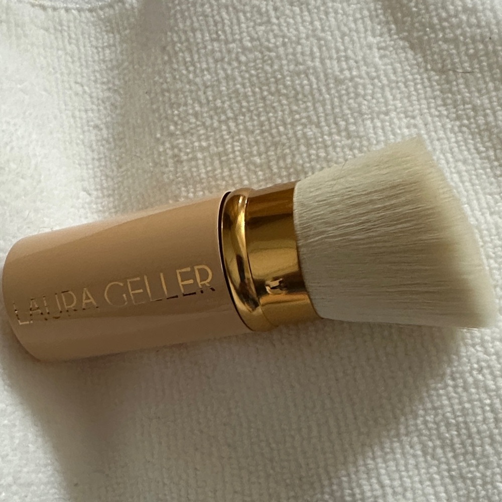 Laura Geller kabuki brush